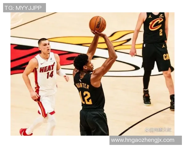 2016年NBA季后赛黄蜂与热火第三场激战回顾与精彩瞬间分析